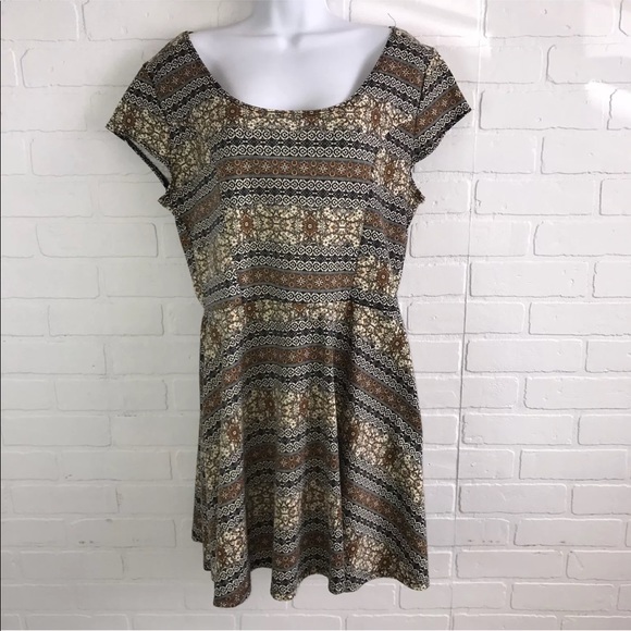 Vibe Sportswear Dresses & Skirts - Vibe Sportswear 2X Floral Skater Dress